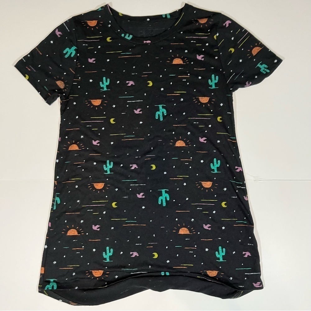 Cactus And Sunsets Short Sleeve Tee
